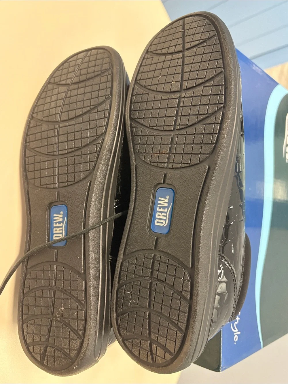 DREW Black Croc-Embossed Lace-Up Oxford Shoes